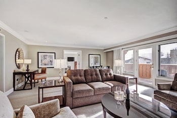 Luxury Suite, 1 King Bed with Sofa bed