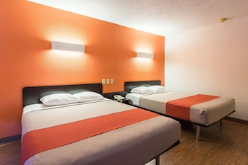 Standard Room, 2 Double Beds, Non Smoking