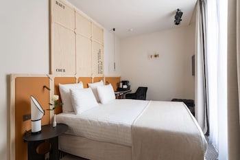 Double Room Terrace - Complimentary soft minibar, courtesy tray, Chromecast and digital press