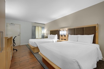 Standard Room, 2 Queen Beds, Non Smoking, Courtyard View