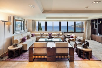 Suite (Miramar)