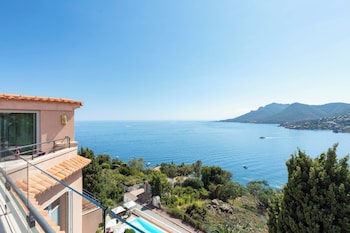 Suite, Sea View (Yaktsa)