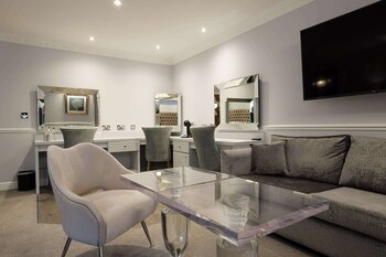 Deluxe Room, 1 Double Bed, Non Smoking (Four Poster Bed, View)