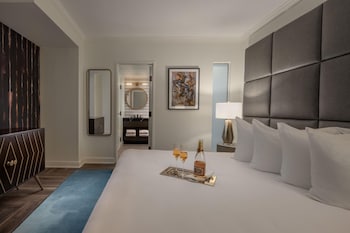 Junior Suite, 1 King Bed