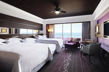 Club Room, Multiple Beds