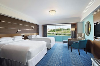 Guest room, 2 Double Beds, Non Smoking, Disney or Bay view, Balcony