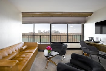 Suite, 1 Bedroom, River View