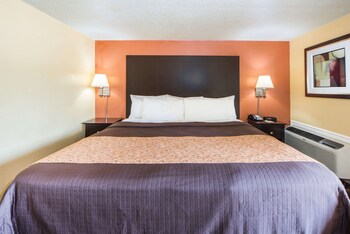 Standard Room, 1 King Bed