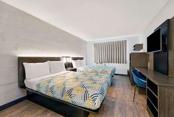 Standard Room, 2 Double Beds, Non Smoking