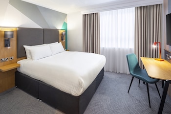 Standard Room, 1 Queen Bed with Sofa bed