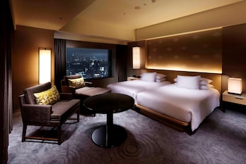 Club Premier Corner Twin, Non Smoking (Breakfast & Club Lounge Access Included)
