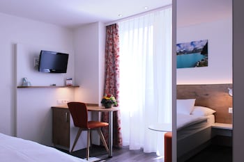 Superior Twin Room, Mountainside