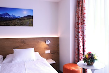 Superior Twin Room, Mountainside