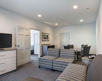 Suite, Multiple Beds, Non Smoking