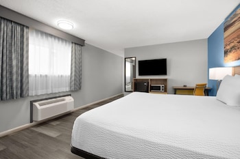 Room, 1 King Bed, Non Smoking