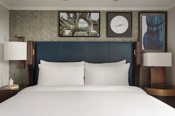 Room, 1 King Bed (Gatehouse)