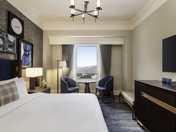 Fairmont King, Room, 1 King Bed, Mountain View
