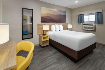 Room, 1 Queen Bed, Smoking