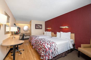 Standard Room, 2 Double Beds (Smoke Free)