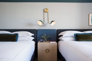 Room, 2 Queen Beds (Walk-In Shower)