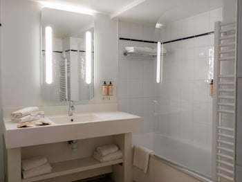 Suite, 1 King Bed with Sofa bed (Cathedral View)