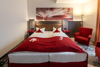 Standard Room, 1 Double Bed, Courtyard Area