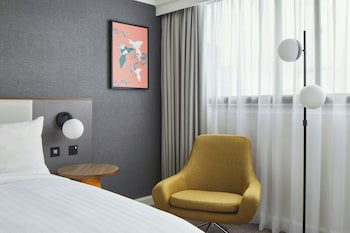 Superior Room, 1 King Bed