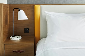 Superior Room, 1 King Bed