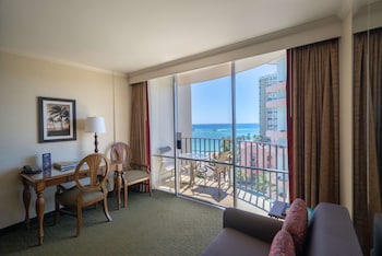 Club Room, 1 King Bed, Ocean View