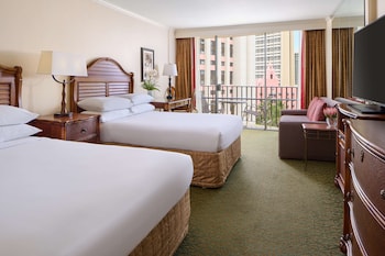 Club Room, 2 Double Beds, City View