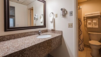 Standard Room, 1 King Bed, Non Smoking, Refrigerator & Microwave