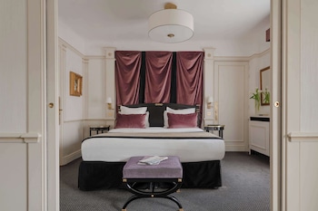 Suite (Avenue)