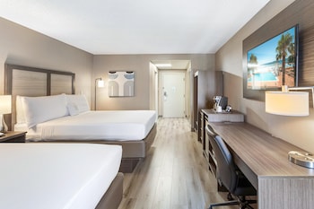 Standard Room, 2 Queen Beds, Non Smoking