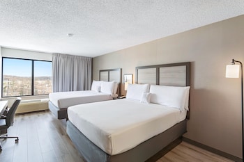 Standard Room, 2 Queen Beds, Non Smoking
