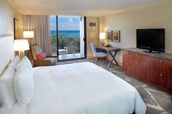 Room, 1 King Bed, Accessible, Ocean View (Bathtub)