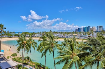 Room, 2 Queen Beds, Partial Ocean View (Rainbow Tower, Renovated)