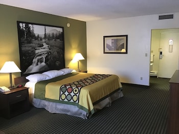 Standard Room, 1 King Bed