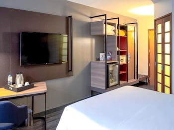 Superior Room, 1 Queen Bed with Sofa bed
