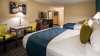 Suite, 2 Queen Beds, Non Smoking, Refrigerator & Microwave (Separate Living Room)