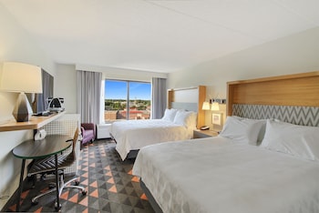 Standard Room, 2 Queen Beds, Lake View