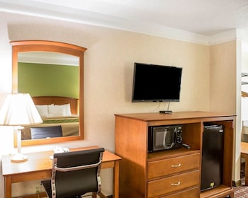 Standard Room, 1 King Bed, Non Smoking