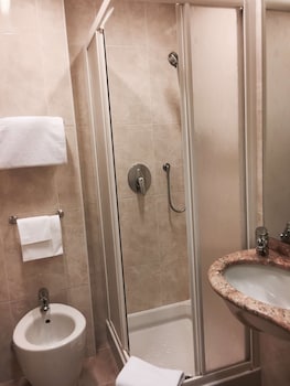 Standard Room, 2 Twin Beds, Smoking