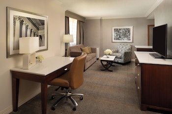 Suite, 1 King Bed