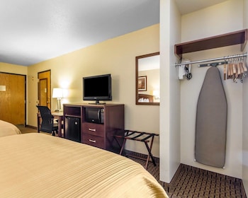 Standard Room, 2 Queen Beds, Non Smoking
