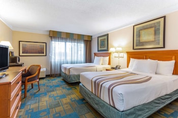Deluxe Room, 2 Double Beds, Accessible, Non Smoking (Mobility Accessible)