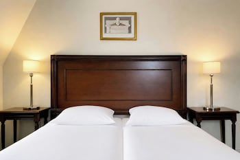 Double Room, 1 Queen Bed