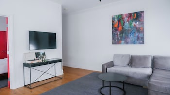 Suite (Historic)