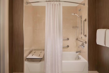 Deluxe Room, 1 King Bed (Mobility/Hearing Accessible, Tub)