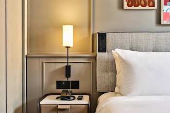 Superior King Room (Newly Refurbished)