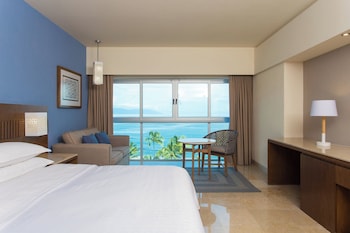 Deluxe Room, 1 King Bed, Ocean View